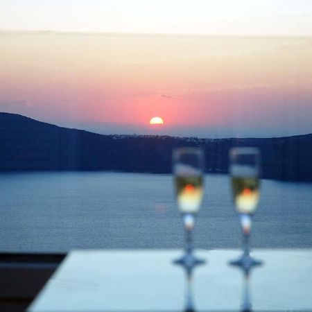 פירוסטפני Reverie Santorini Hotel מראה חיצוני תמונה