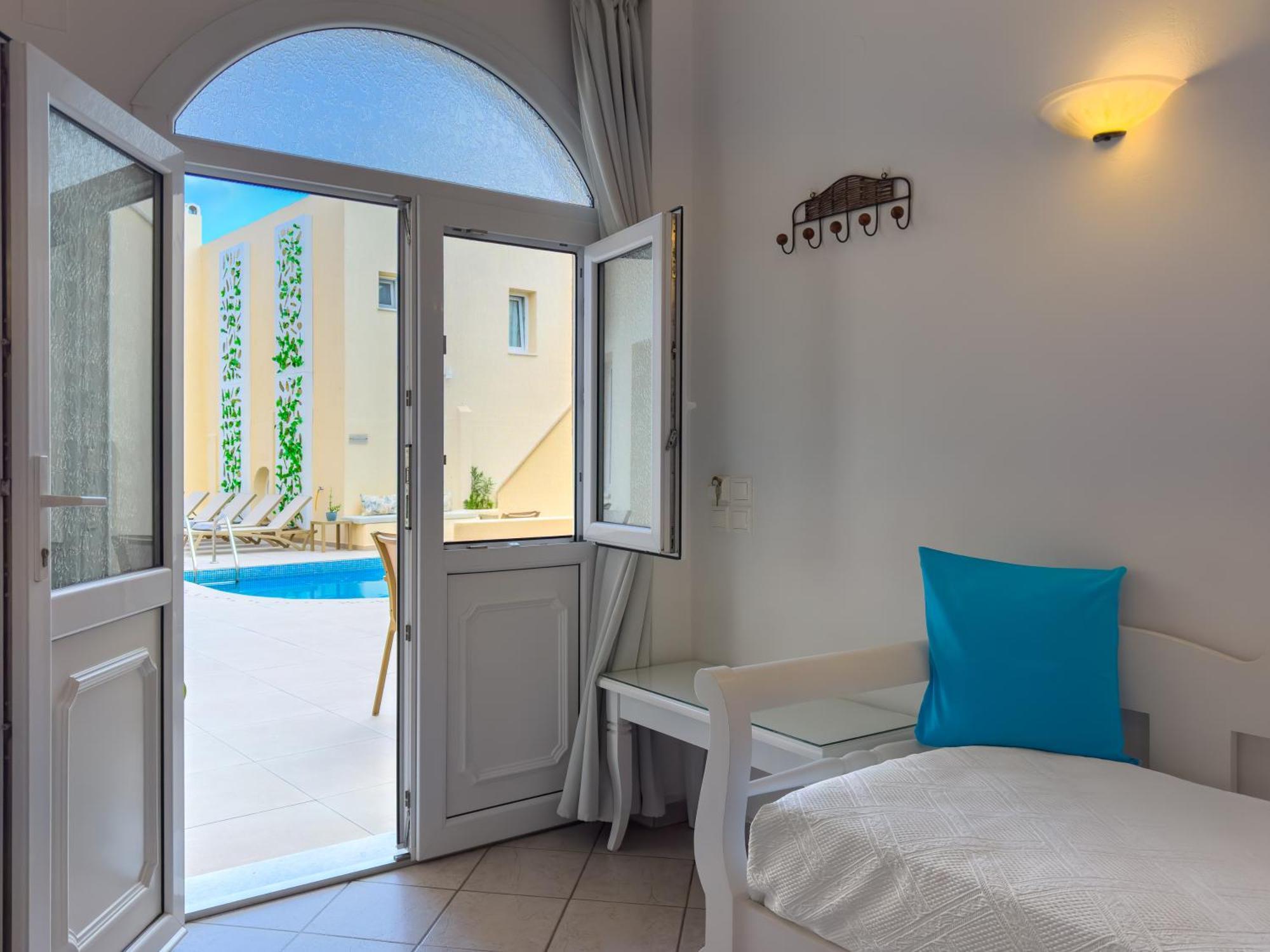 פירוסטפני Reverie Santorini Hotel מראה חיצוני תמונה